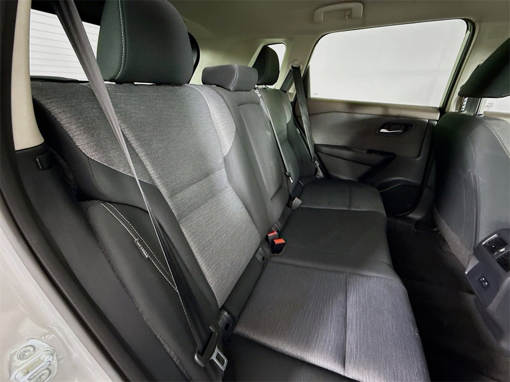 Used 2023 Nissan Rogue SV image 25