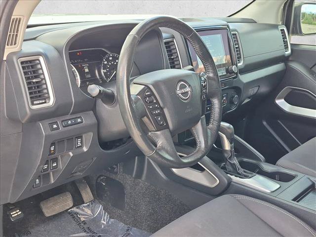 Used 2022 Nissan Frontier SV w/ Technology Package AWD/4WD image 10