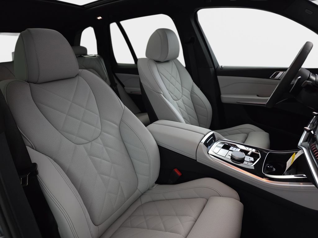 New 2026 BMW X5 xDrive40i w/ M Sport Package image 10