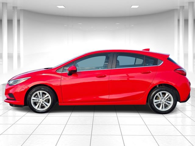 Used 2018 Chevrolet Cruze LT w/ Convenience Package image 2