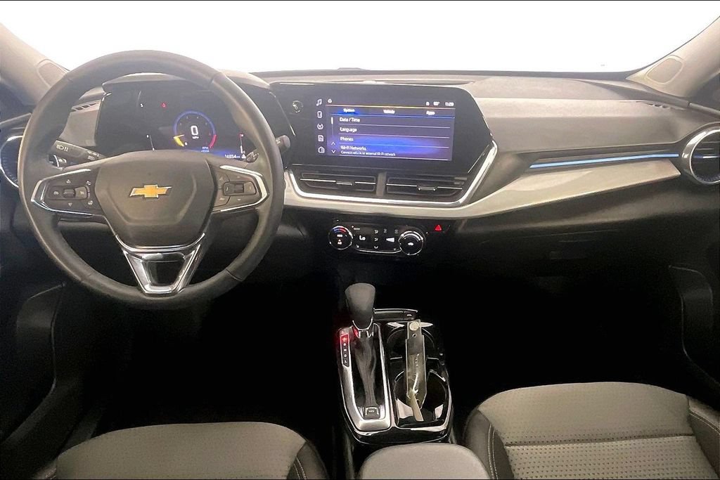 Used 2026 Chevrolet Trax LT w/ Driver Confidence Package FWD image 18