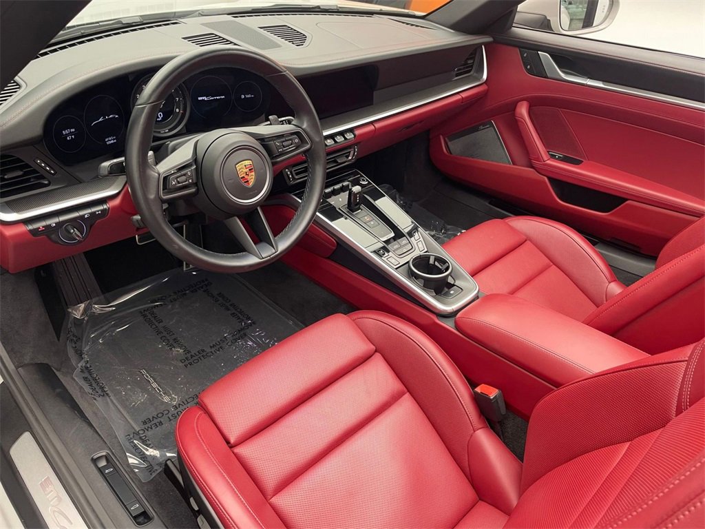 Certified 2023 Porsche 911 Carrera image 4
