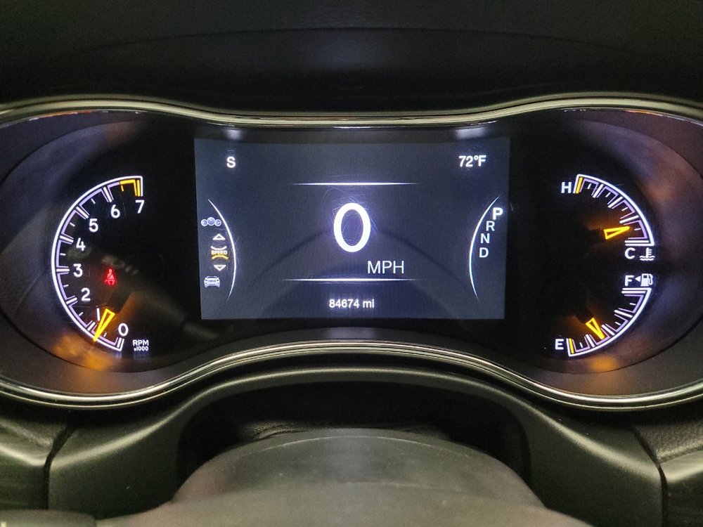 Used 2020 Jeep Grand Cherokee Altitude image 23