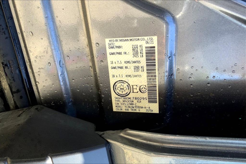 Used 2021 Nissan Rogue SV image 14