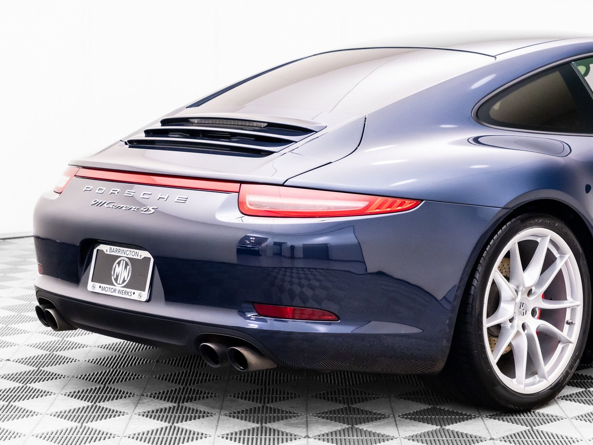 Used 2015 Porsche 911 Carrera 4S AWD/4WD image 26
