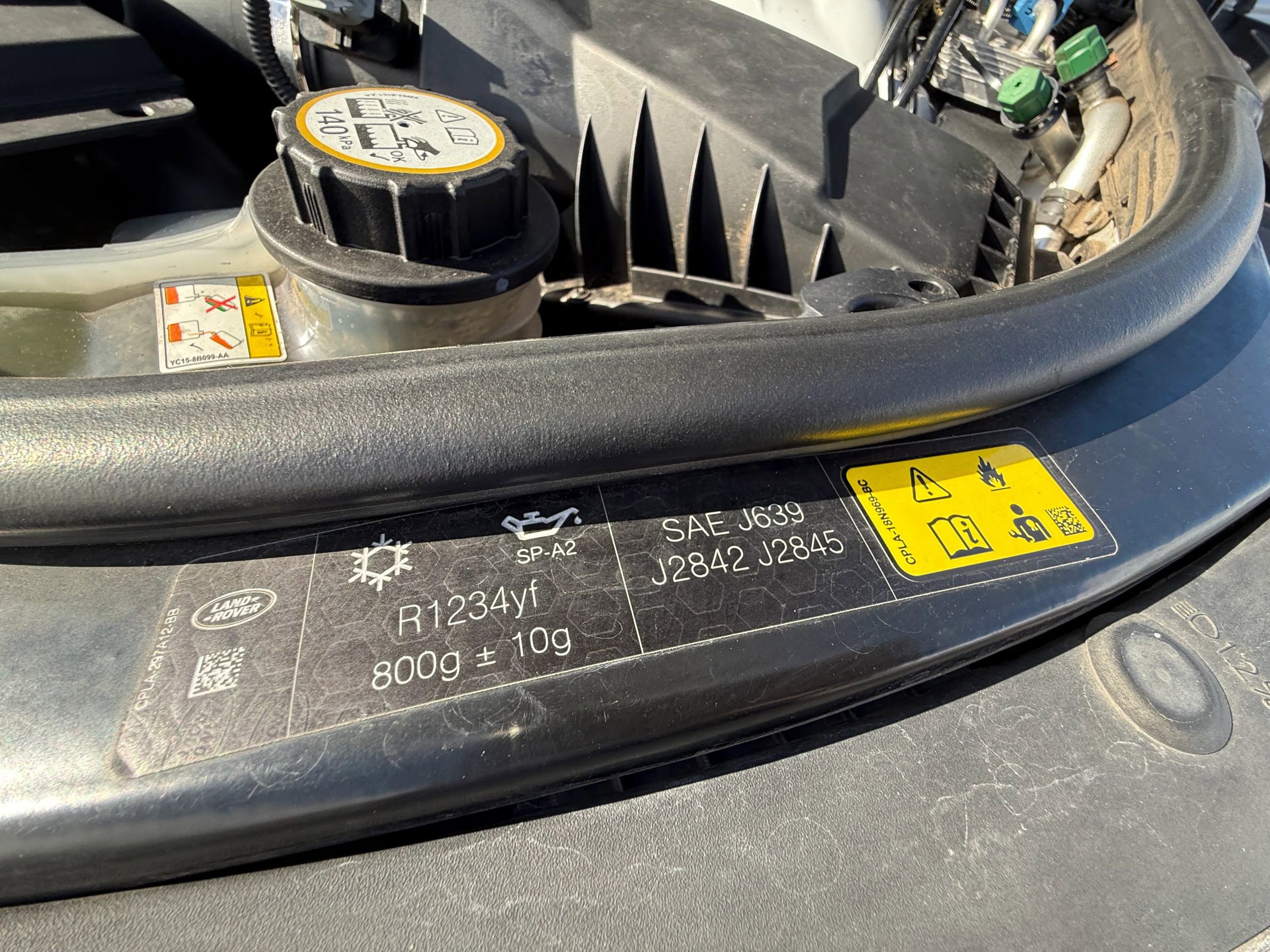 Used 2017 Land Rover Range Rover Sport HSE image 16