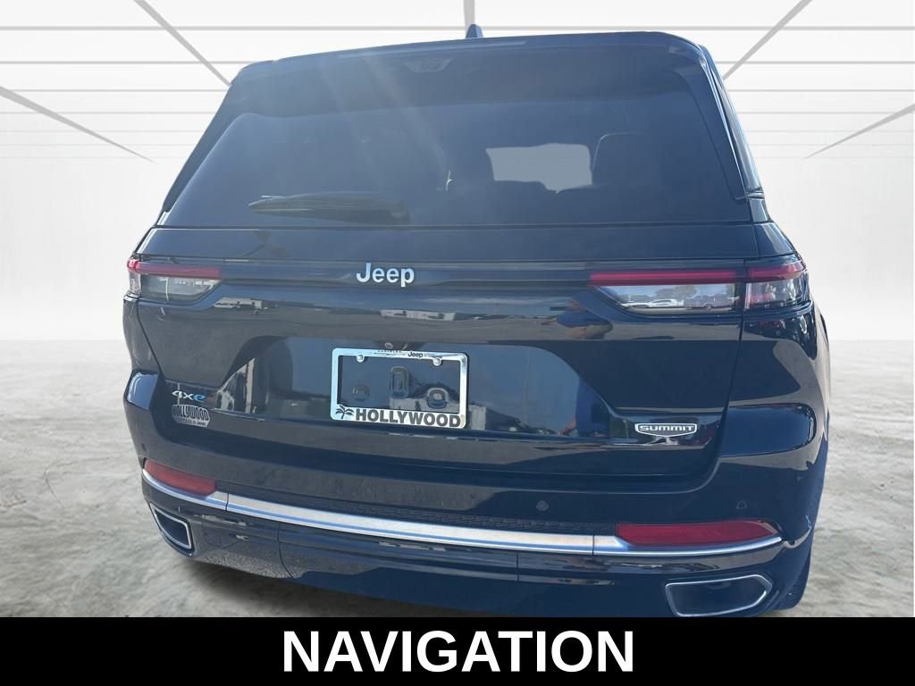 Used 2024 Jeep Grand Cherokee Summit image 7