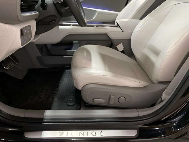 Used 2025 Hyundai Ioniq 6 Limited RWD image 67