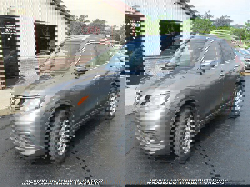 Used 2016 Nissan Rogue SV image 4