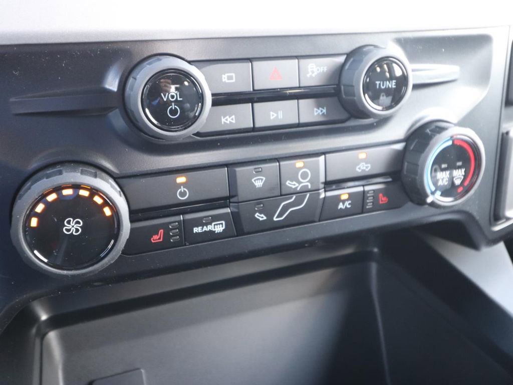 New 2026 Ford F250 XLT w/ XLT Premium Package image 21