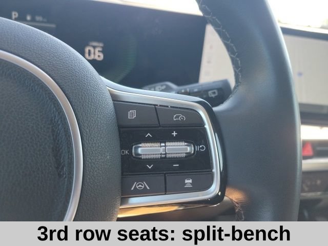 Used 2024 Kia Sorento S AWD/4WD image 13