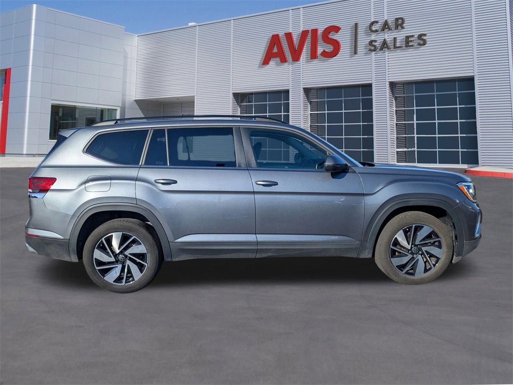 Used 2025 Volkswagen Atlas SE image 7