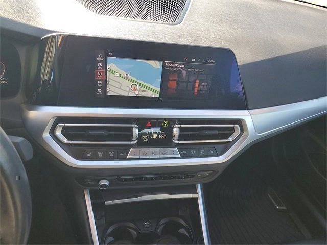 Used 2023 BMW 430i xDrive Convertible w/ Convenience Package image 21