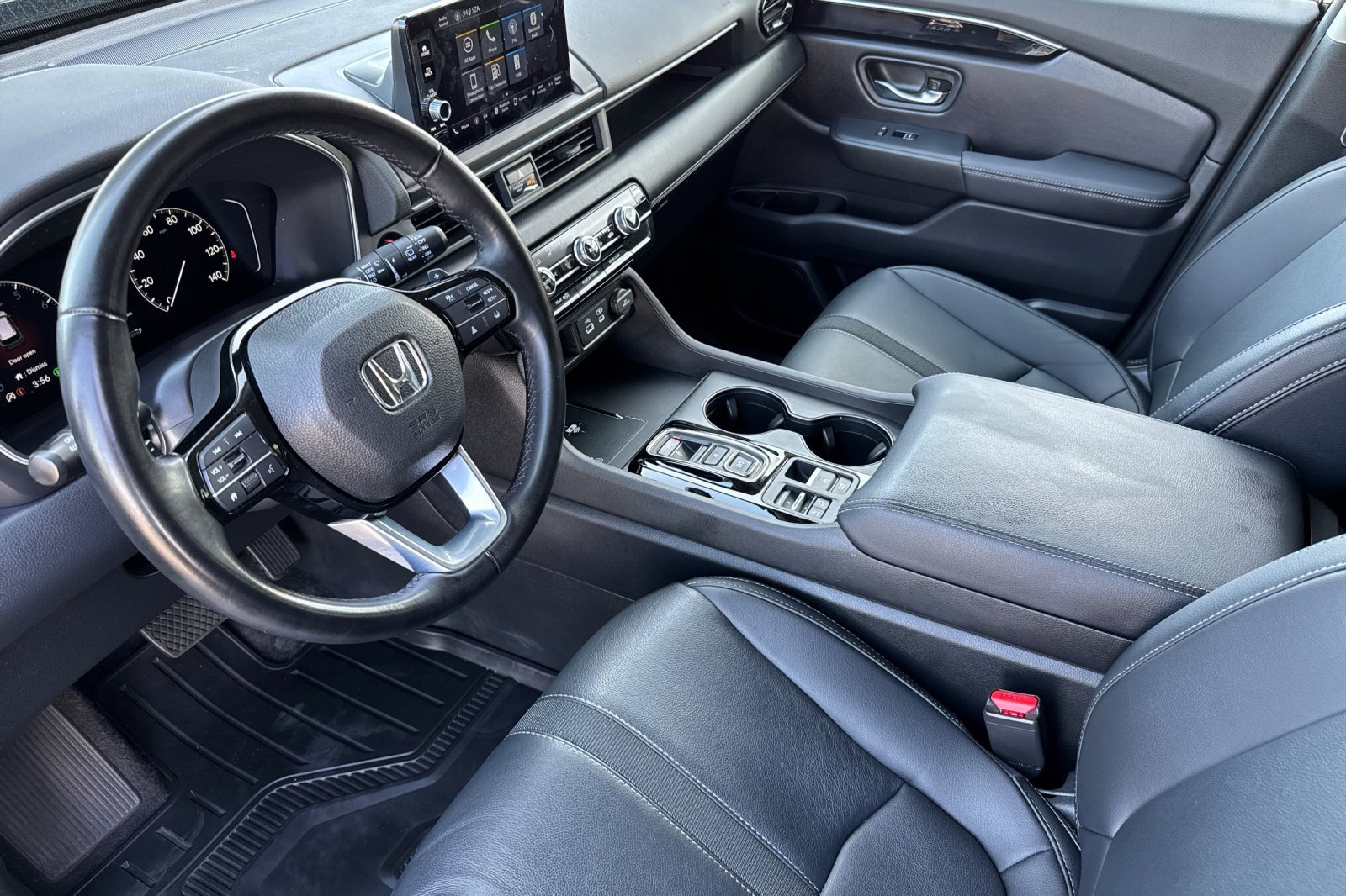 Used 2024 Honda Pilot EX-L image 10