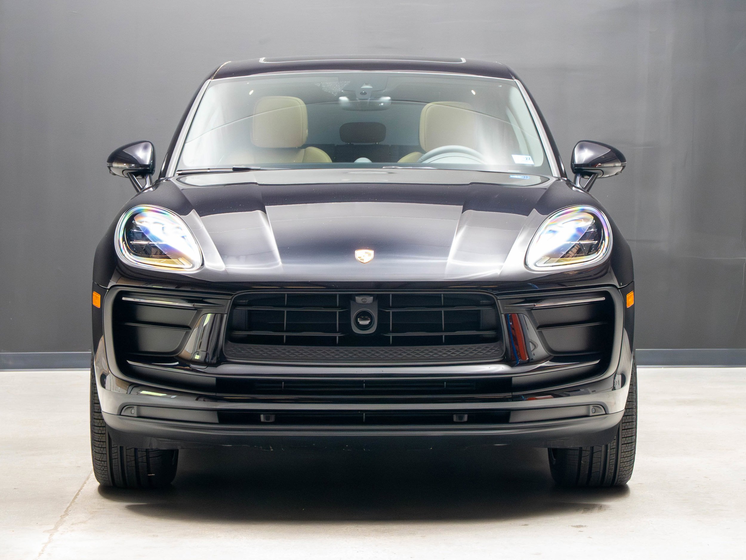 New 2026 Porsche Macan AWD/4WD image 10