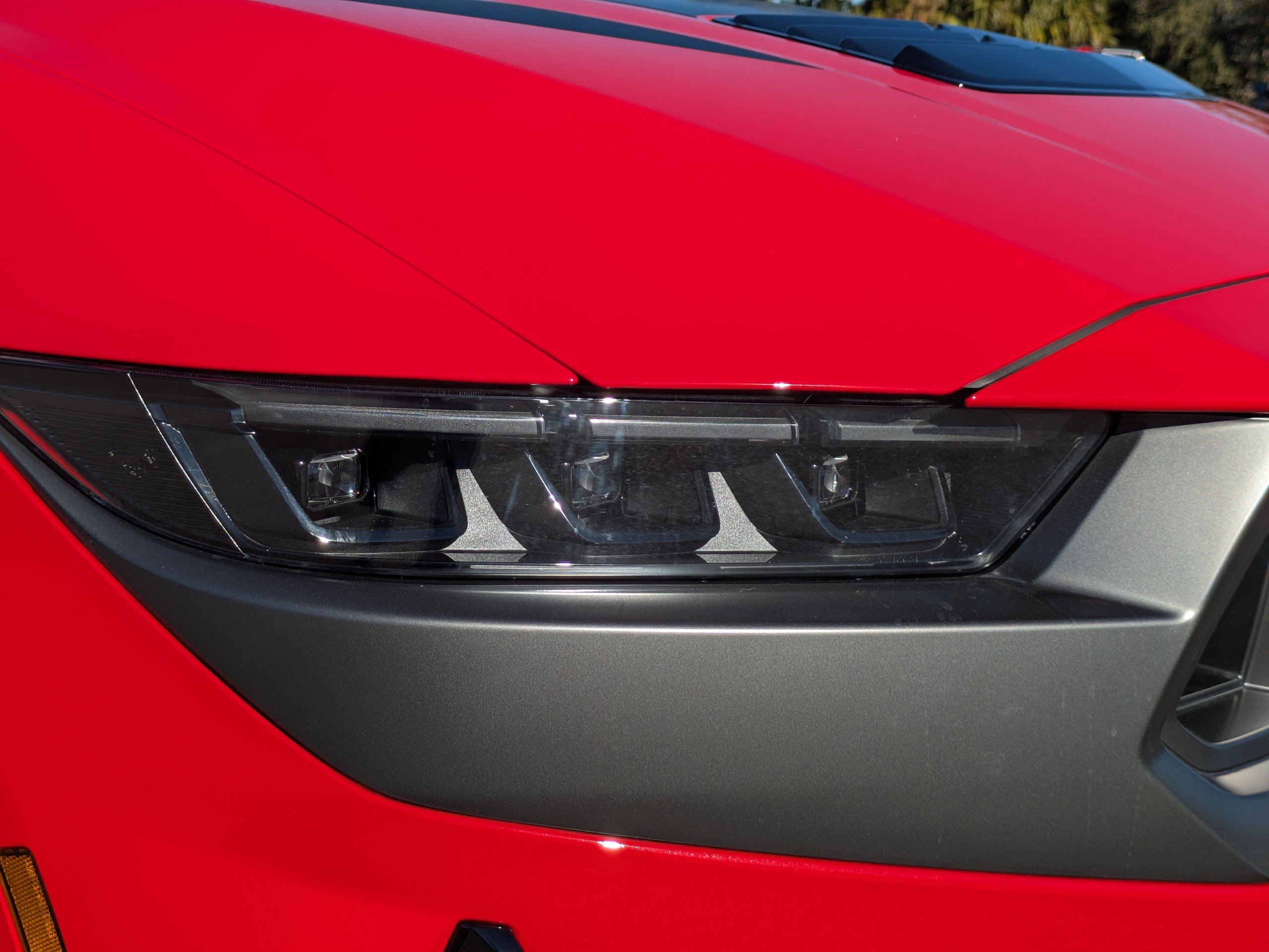 Used 2025 Ford Mustang Dark Horse image 10