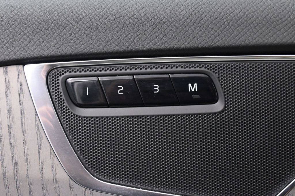 Used 2024 Volvo XC90 T8 Plus AWD/4WD image 43