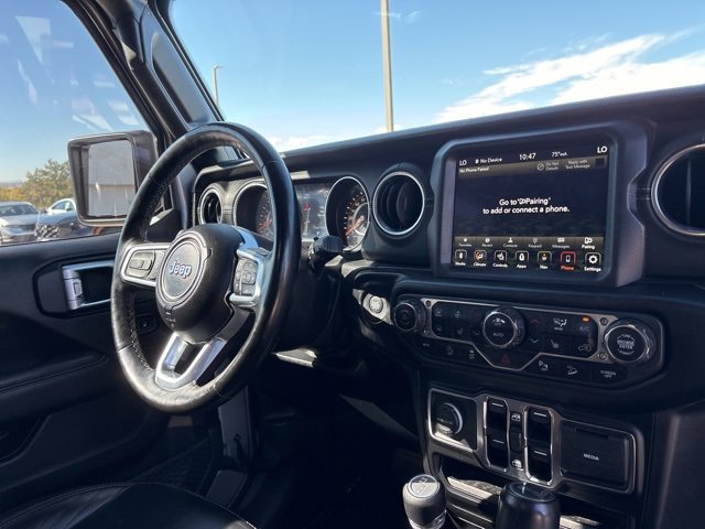 Used 2020 Jeep Wrangler Unlimited Sahara image 12