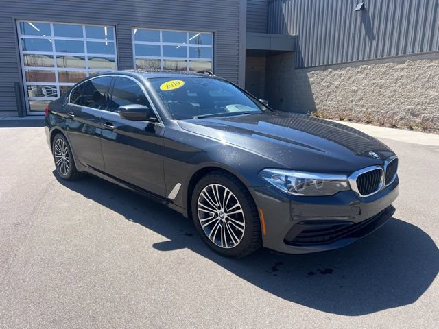 Used 2019 BMW 530i xDrive w/ Convenience Package AWD/4WD image 3