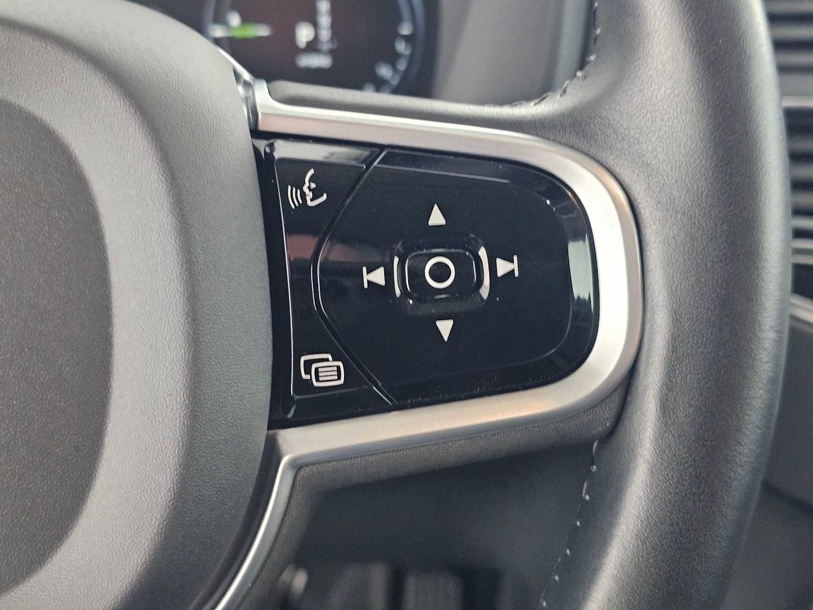 Used 2020 Volvo XC90 T8 Inscription image 30