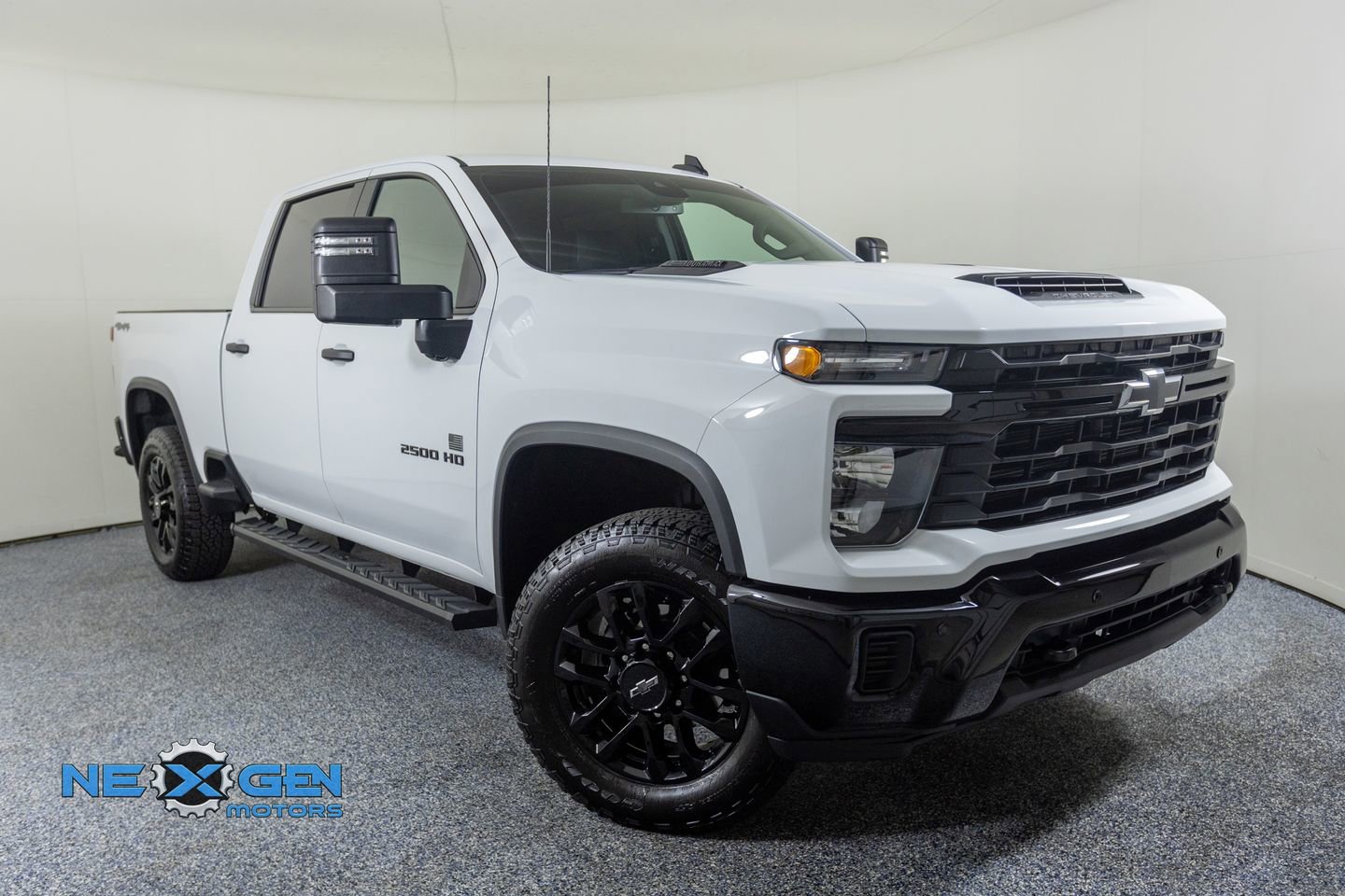 Used 2025 Chevrolet Silverado 2500 Custom w/ Custom Value Package