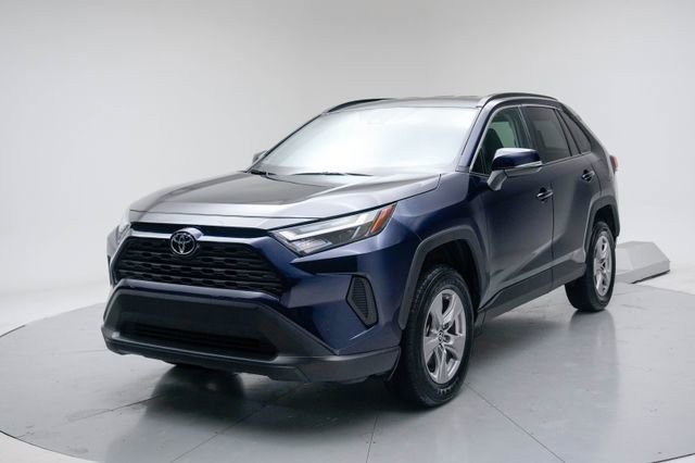 Used 2025 Toyota RAV4 XLE AWD/4WD image 1