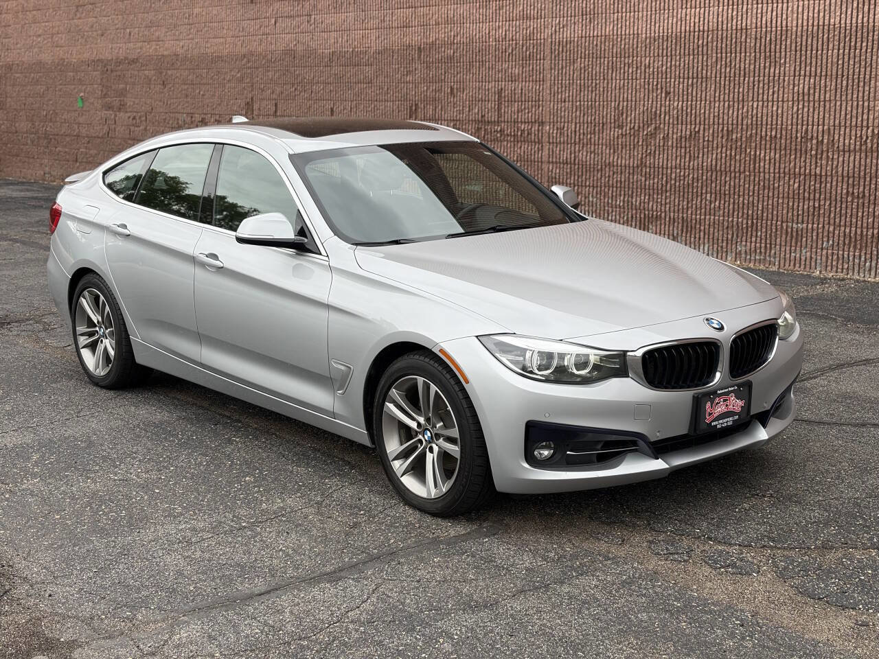 Used 2017 BMW 330i Gran Turismo xDrive AWD/4WD image 1