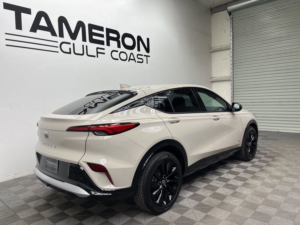 Used 2026 Buick Envista Sport Touring w/ Studio Series FWD image 7