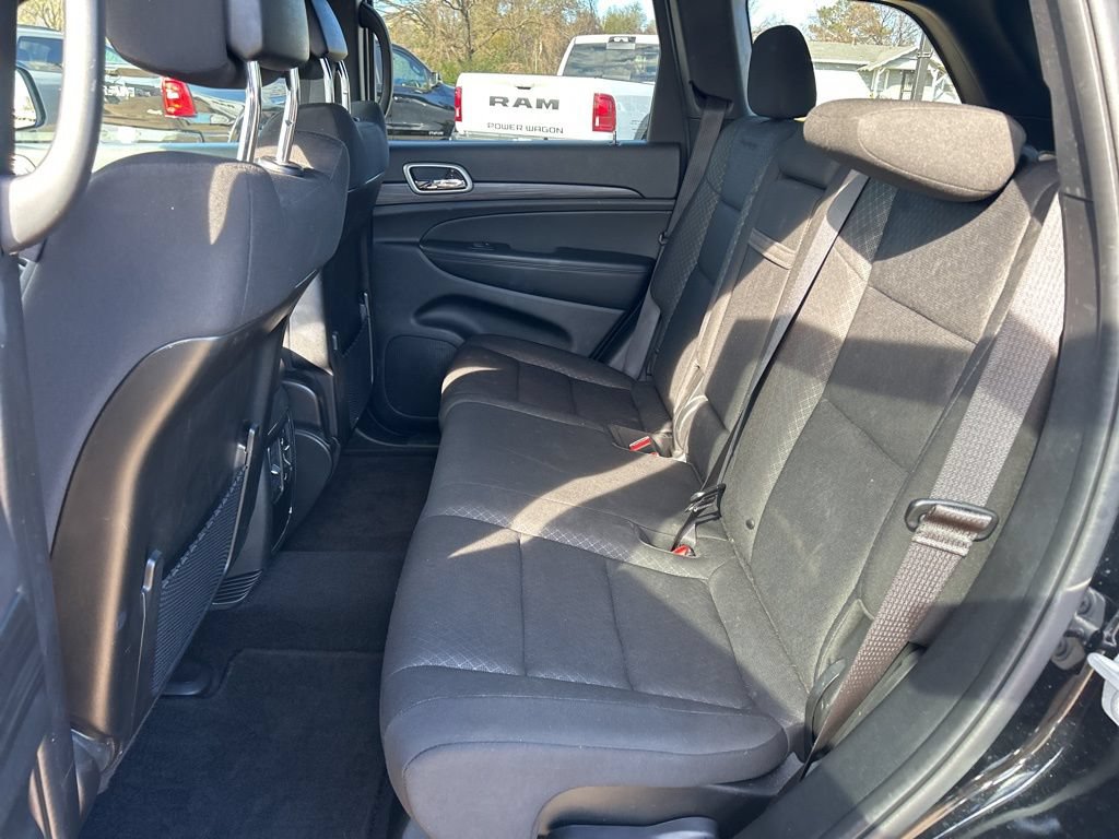 Used 2022 Jeep Grand Cherokee Laredo E AWD/4WD image 12