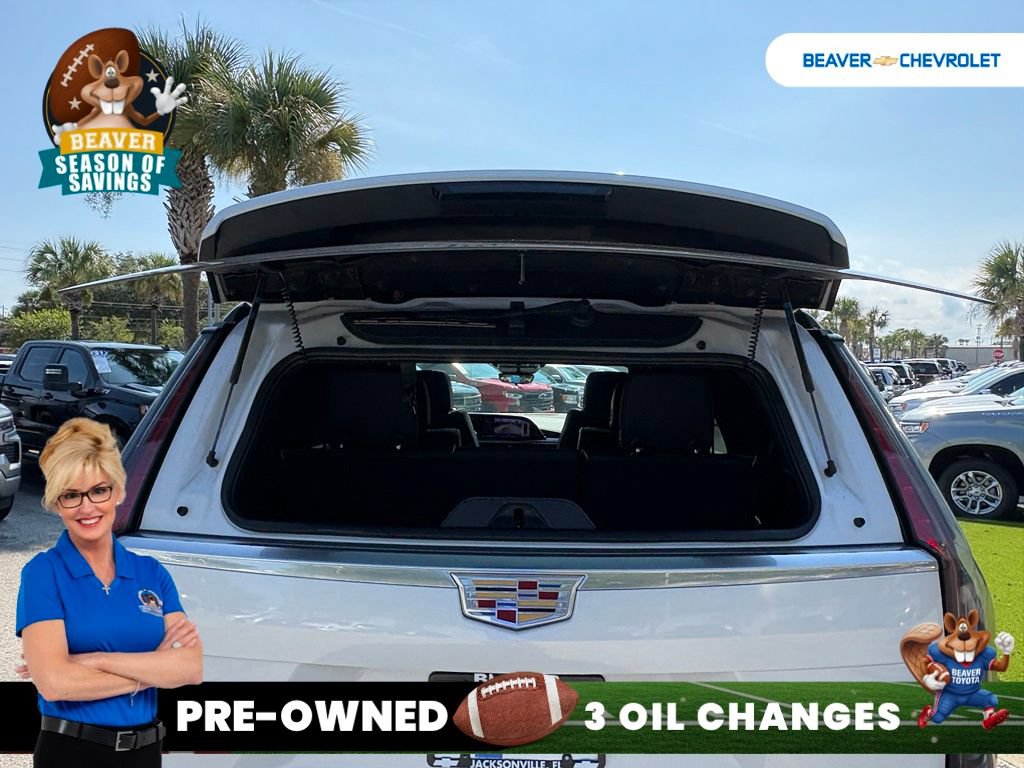 Used 2023 Cadillac Escalade Premium Luxury AWD/4WD image 11