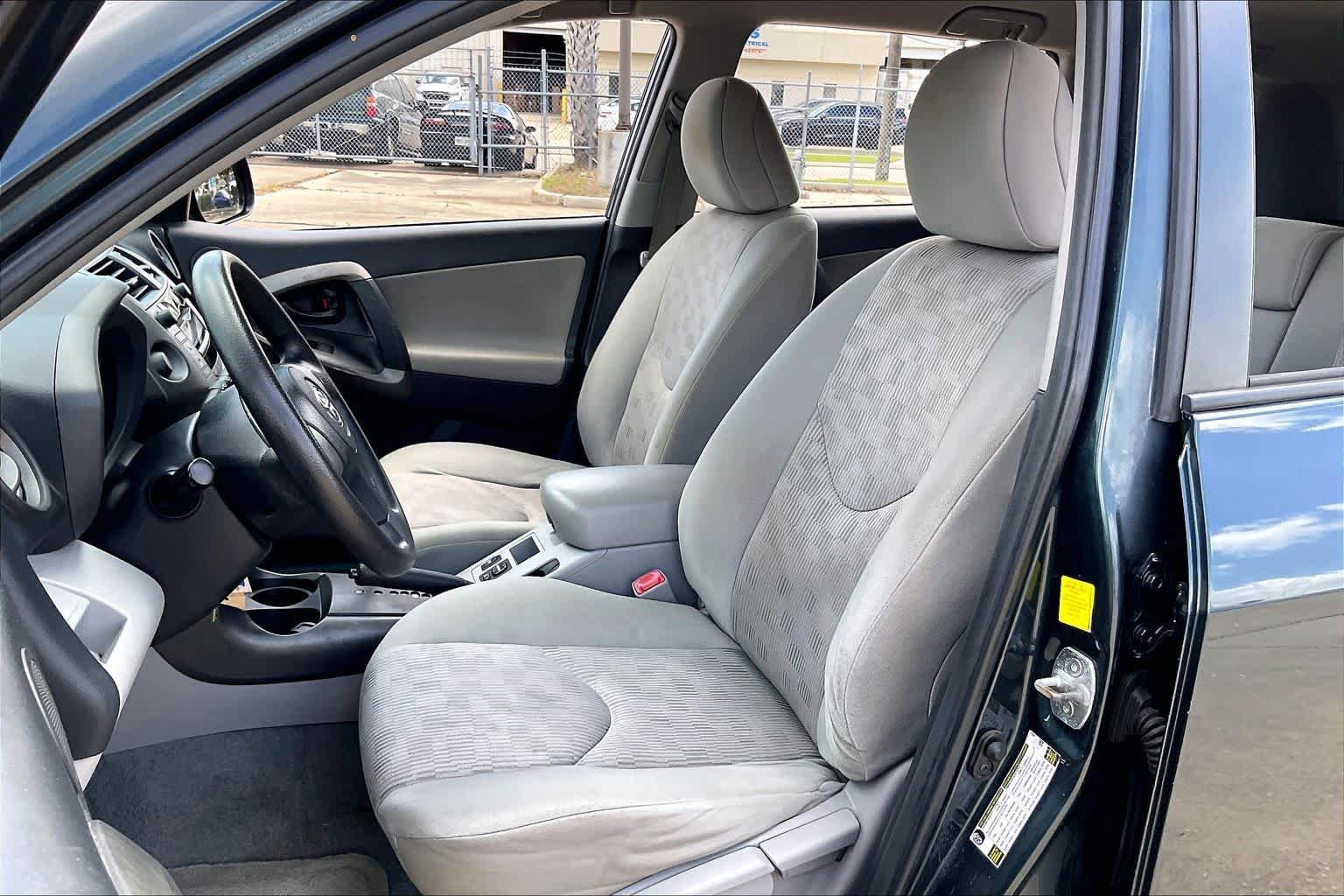 Used 2011 Toyota RAV4 2WD w/ Base L4 Extra Value Pkg image 7