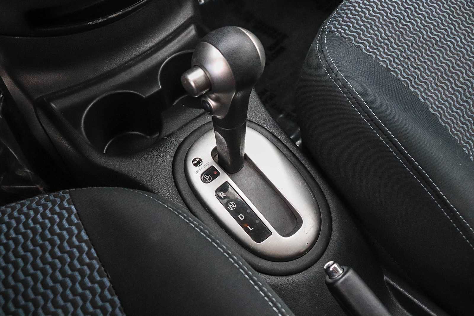Used 2015 Nissan Versa Note SV FWD image 21