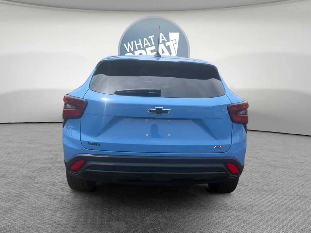 Certified 2024 Chevrolet Trax RS w/ Driver Confidence Package FWD image 5