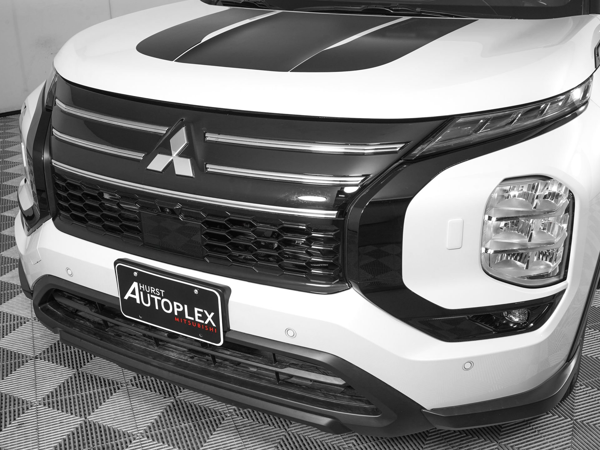 New 2026 Mitsubishi Outlander AWD image 21