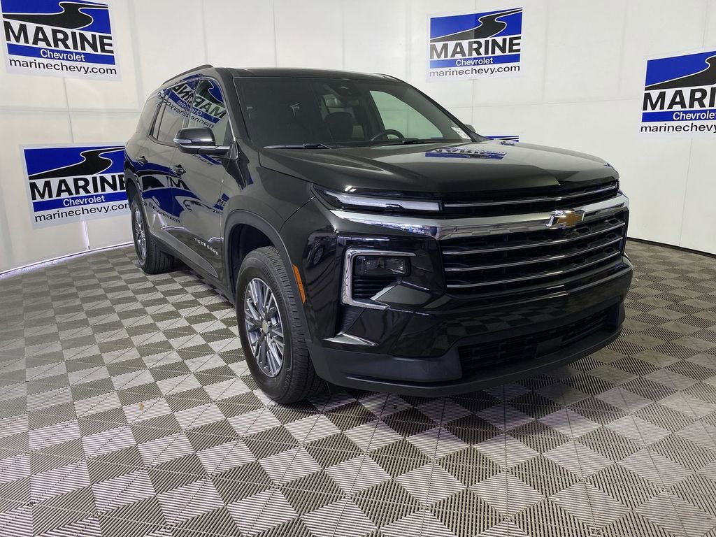 Used 2026 Chevrolet Traverse LT