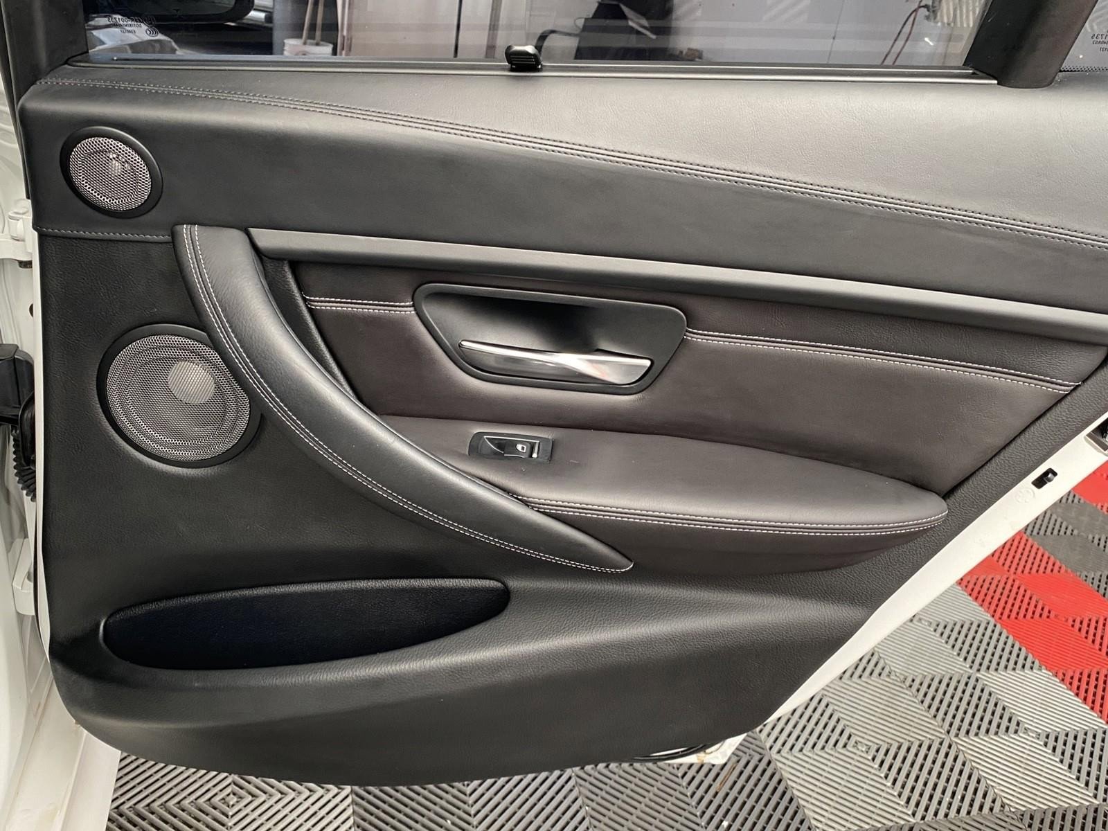 Used 2017 BMW M3 RWD image 10