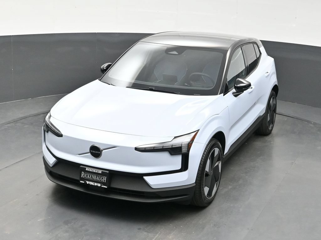 New 2026 Volvo EX30 Plus w/ Climate Package RWD image 18