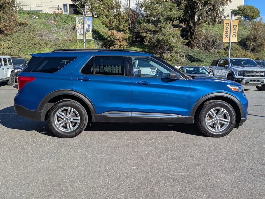 Used 2022 Ford Explorer XLT w/ Equipment Group 202A image 13