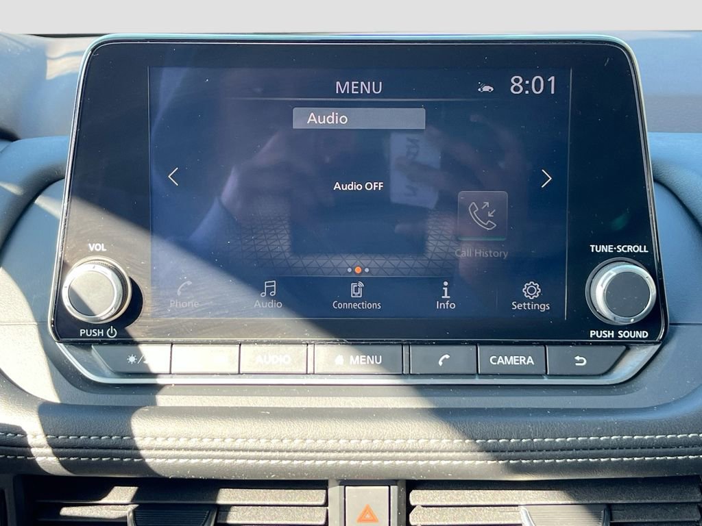 Used 2023 Nissan Rogue SV FWD image 13