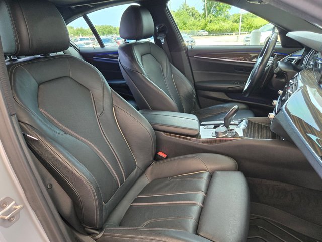 Used 2018 BMW 540i RWD image 23