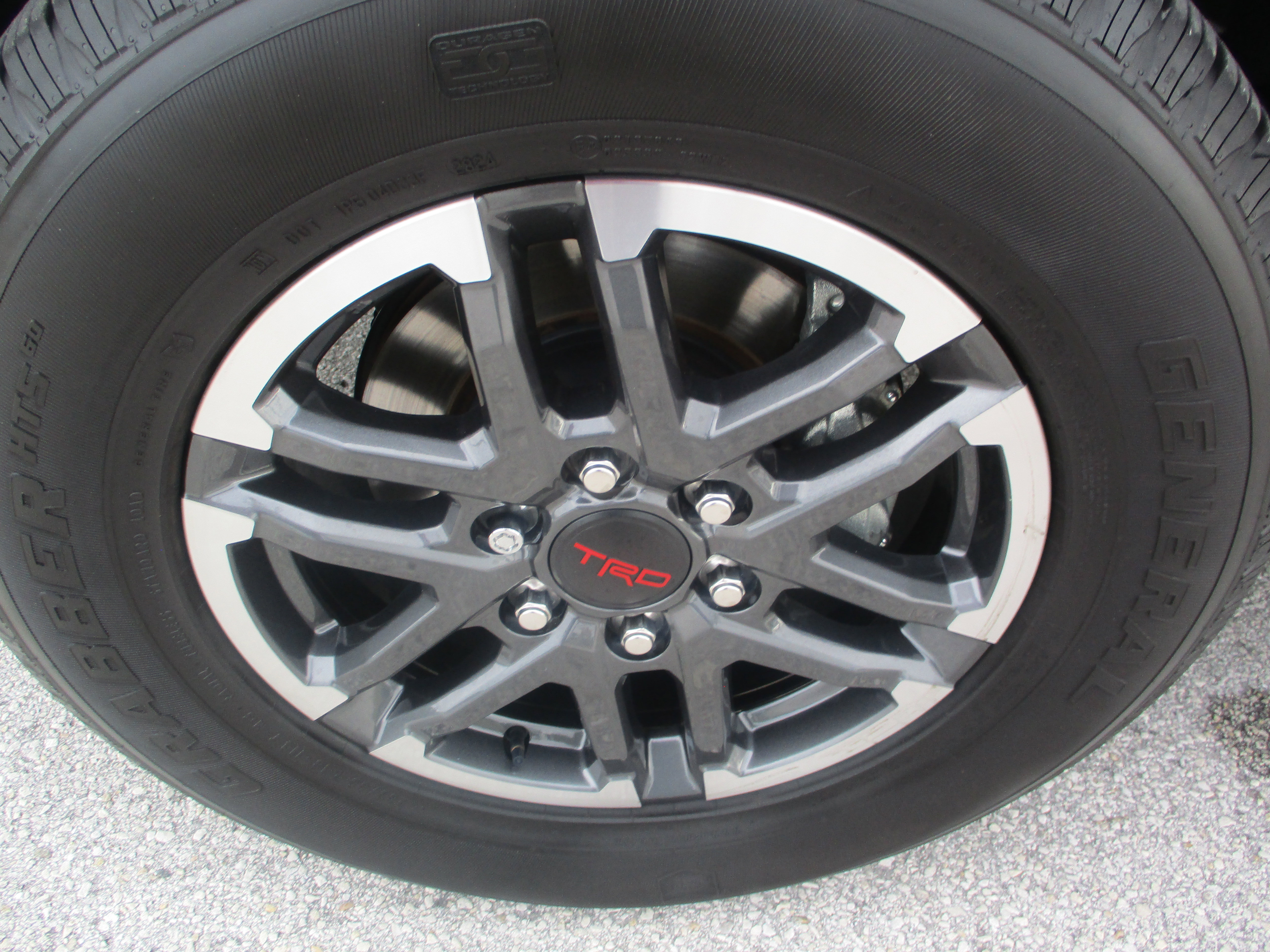 Used 2024 Toyota Tacoma TRD Sport RWD image 9