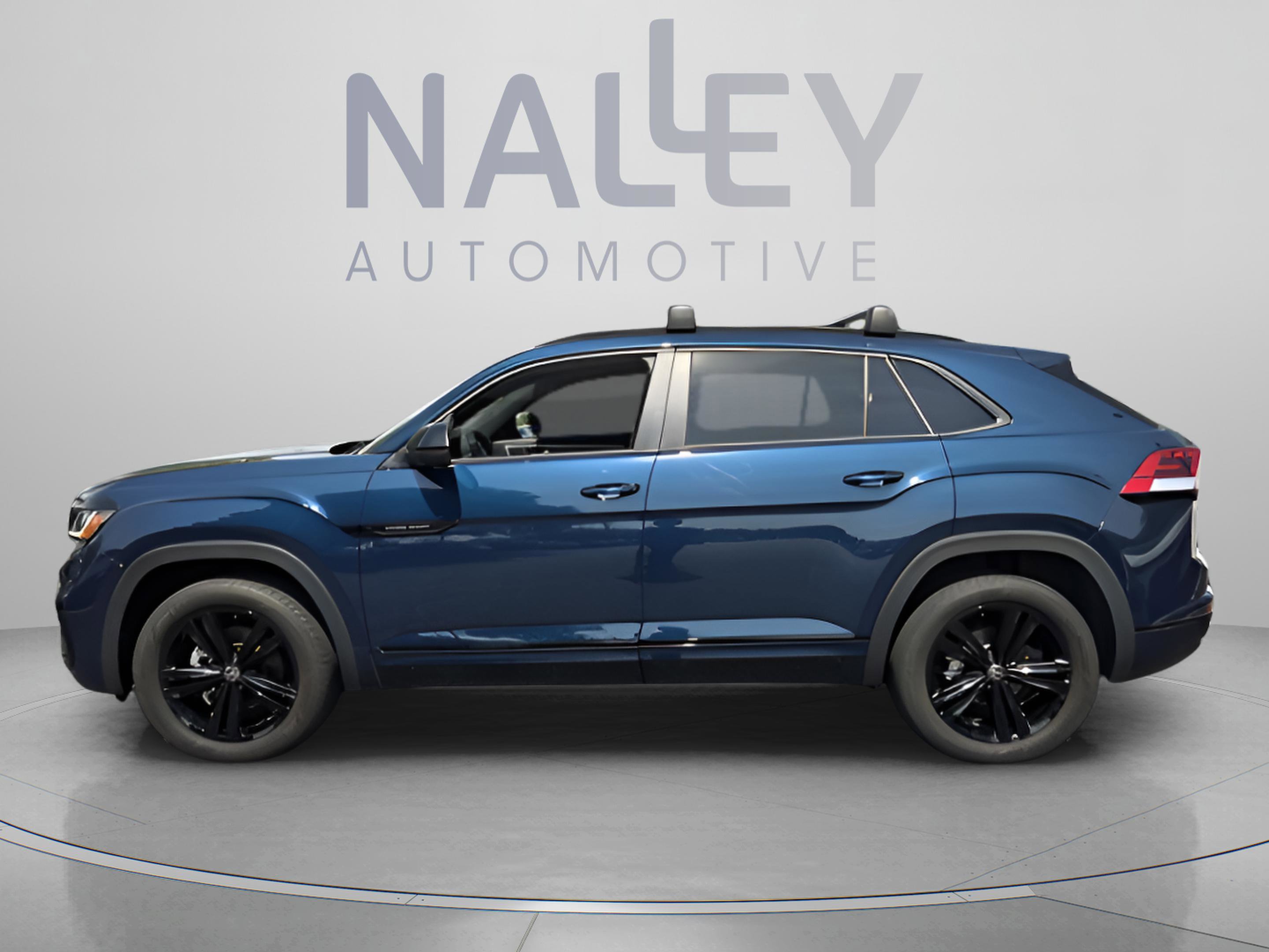 Used 2023 Volkswagen Atlas Cross Sport SEL R-Line image 2