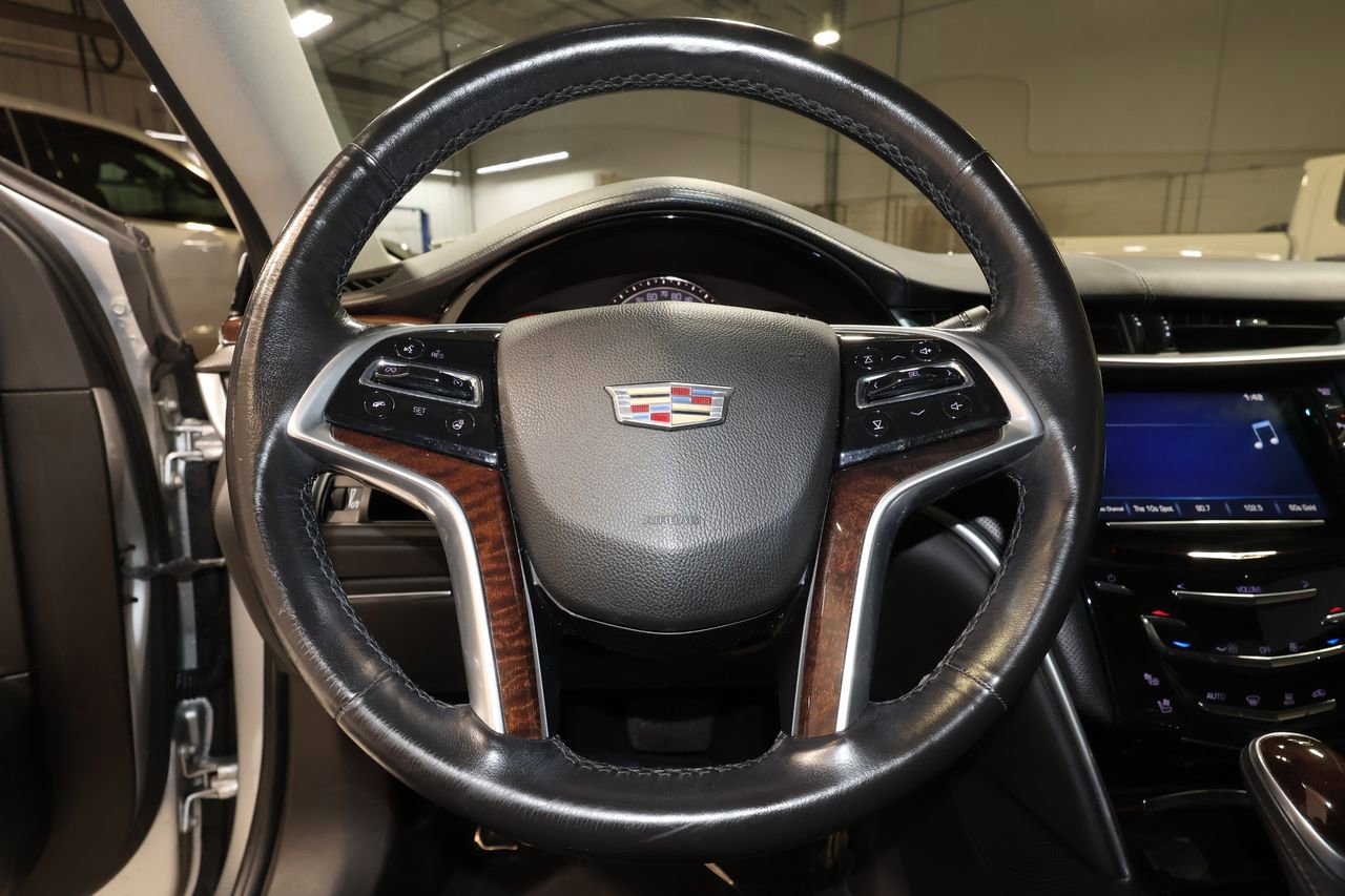 Used 2017 Cadillac XTS Luxury FWD image 7