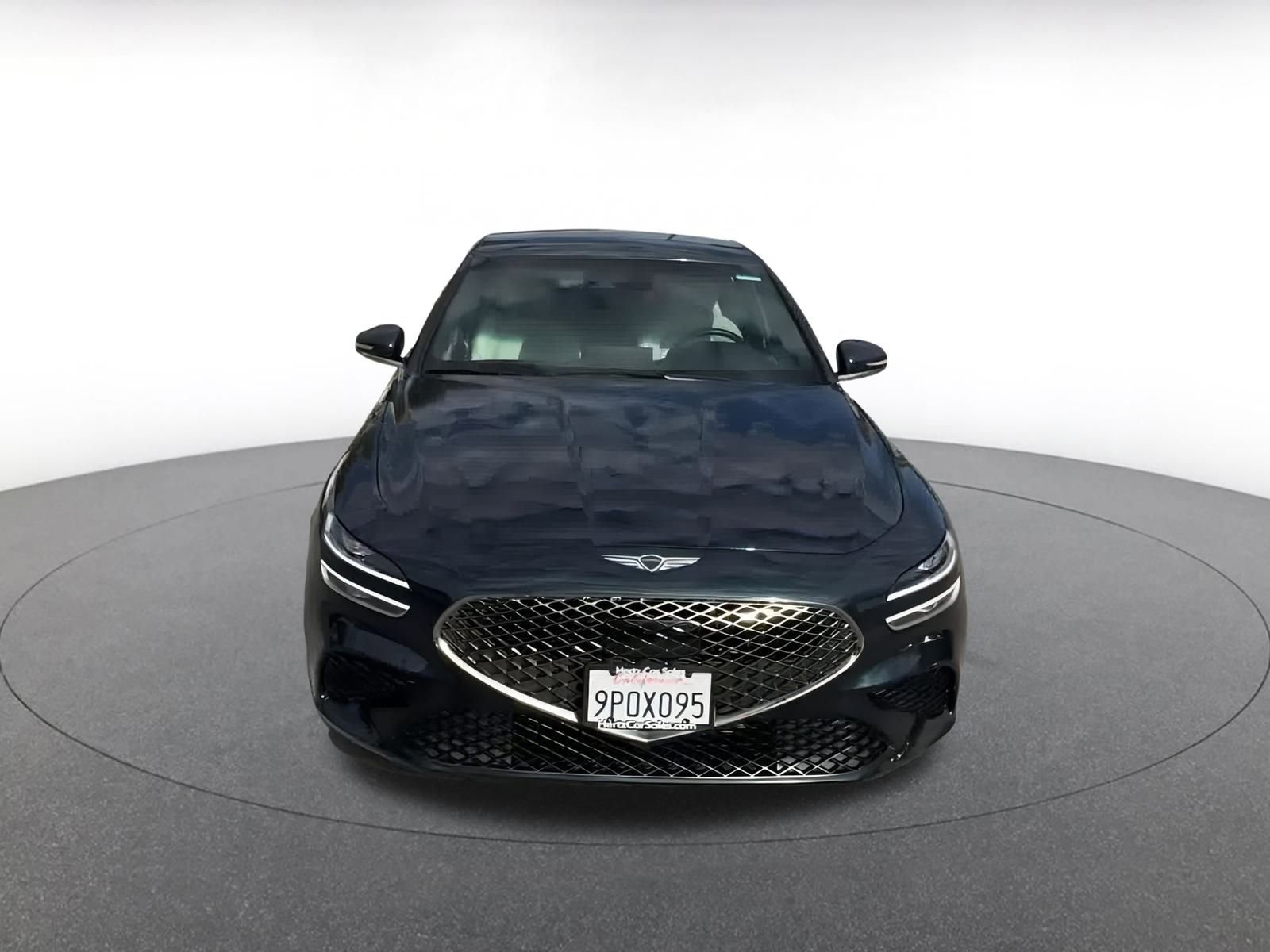 Used 2025 Genesis G70 2.5T image 4