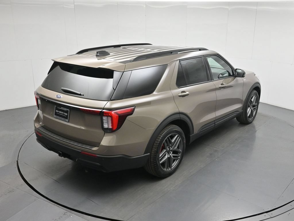 New 2026 Ford Explorer ST-Line w/ ST-Line Street Pack AWD/4WD image 43