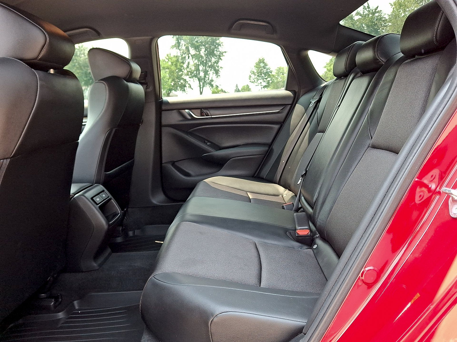 Used 2022 Honda Accord Sport image 19