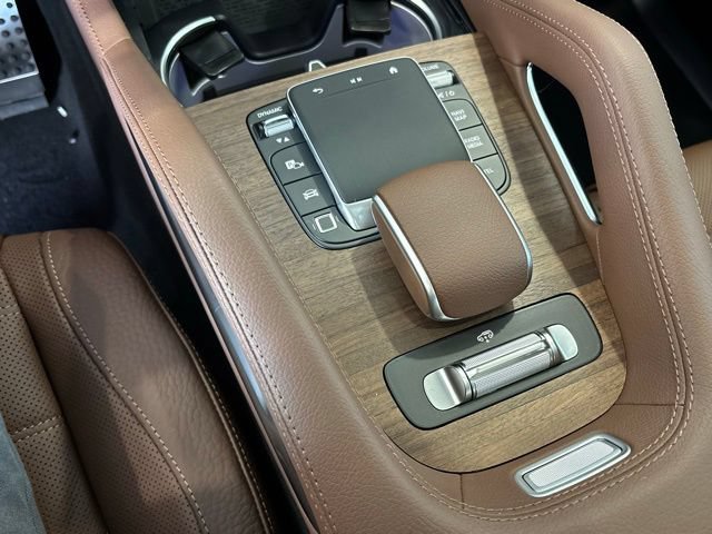 New 2025 Mercedes-Benz GLS 580 4MATIC image 18