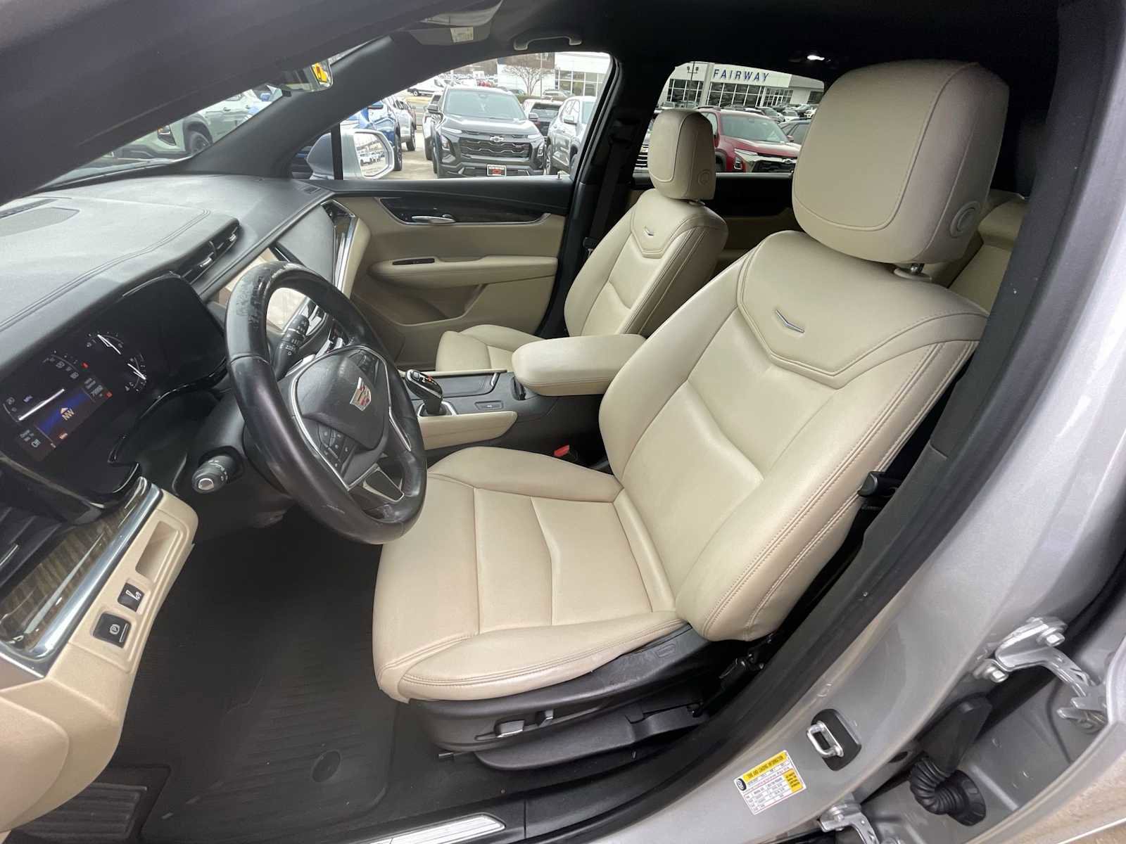 Certified 2017 Cadillac XT5 FWD image 18