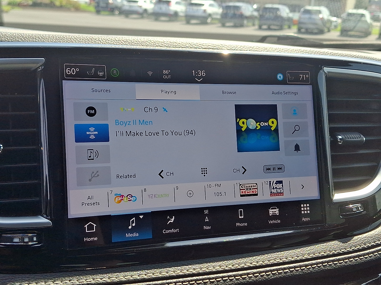 Used 2025 Chrysler Pacifica Limited FWD image 20