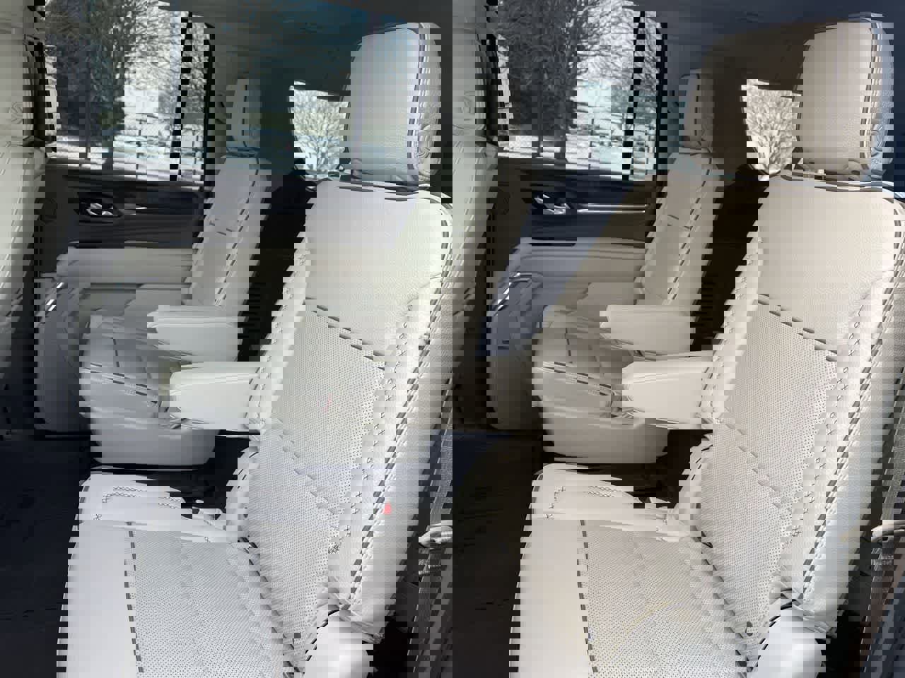 Used 2021 GMC Yukon XL Denali w/ Denali Ultimate Package image 20